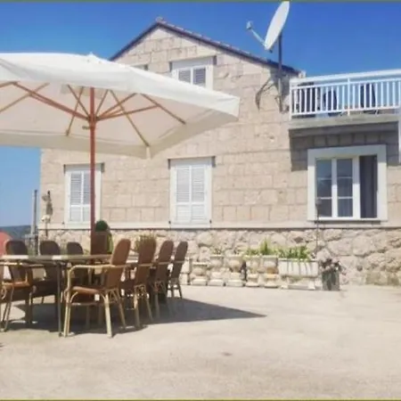 Silvana - Studio With Balcony And Side Sea View Mlini