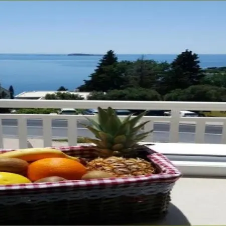 Silvana - Studio With Balcony And Side Sea View Apartment