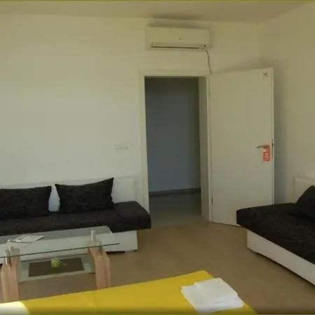 아파트 Silvana - Studio With Balcony And Side Sea View